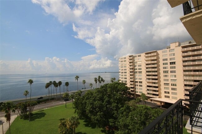 Building Photo - 2109 Bayshore Blvd