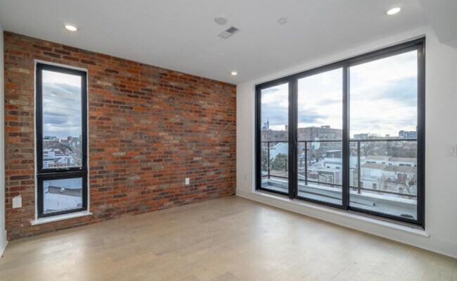 Building Photo - 1139 N 3rd St
