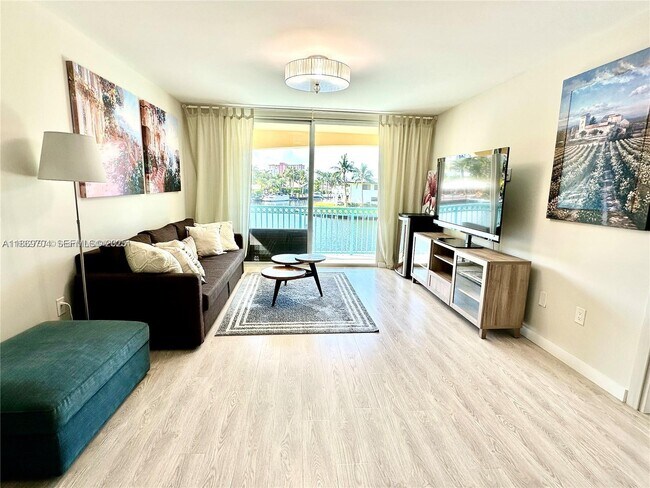 Building Photo - 201 Golden Isles Dr