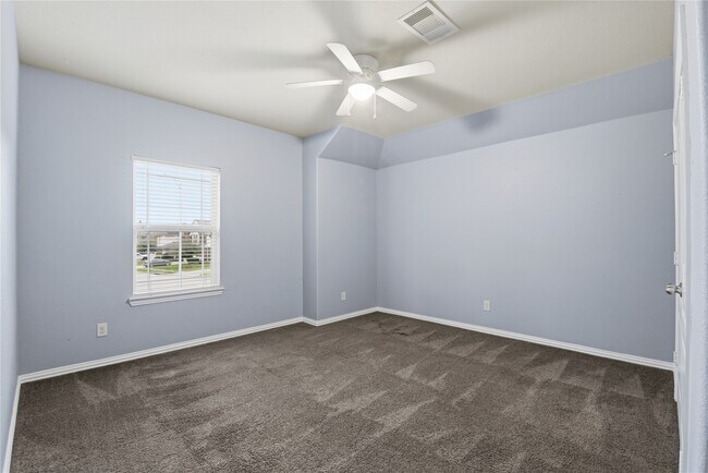 Building Photo - 4802 Taylor Drive