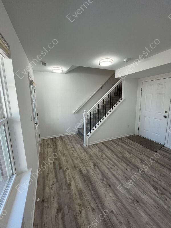 Building Photo - 3977 Trailway Commons Cir