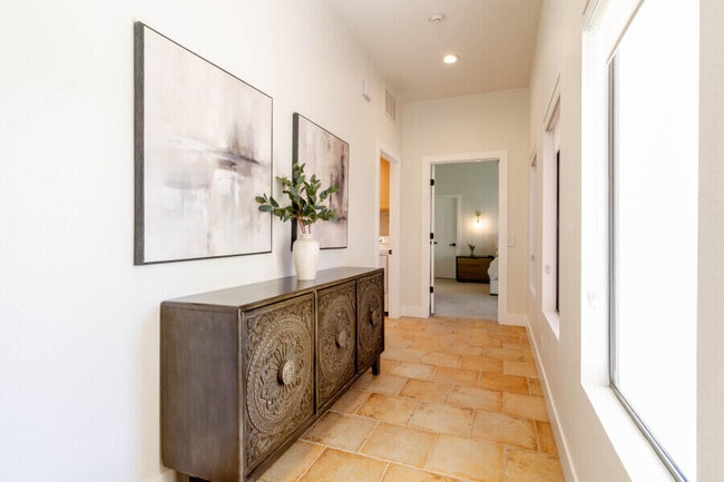 Building Photo - 80671 Cherry Hills Dr