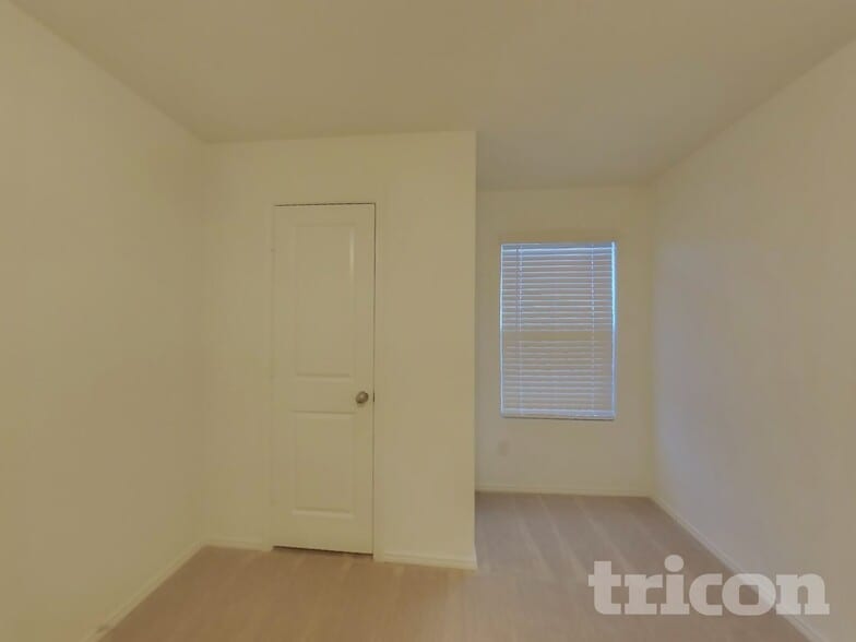 Building Photo - 140 Cornstalk Ln