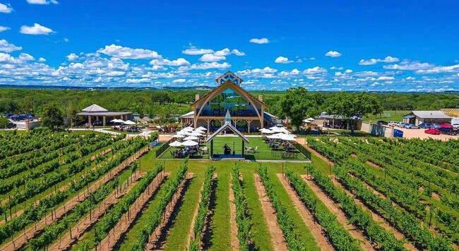 Building Photo - Luxurious 4 BR / 2 BA with THREE-CAR GARAGE - 2314 SF - Harmony Hills, Fredericksburg!