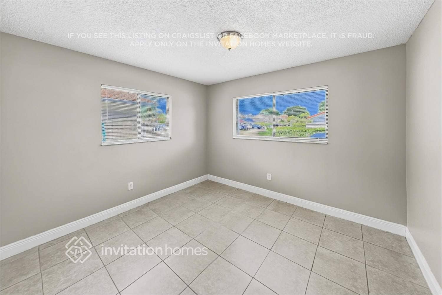 Building Photo - 14971 SW 92nd Terrace