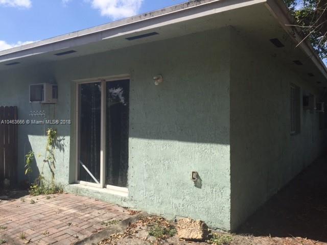 Building Photo - 170 NE 169th St
