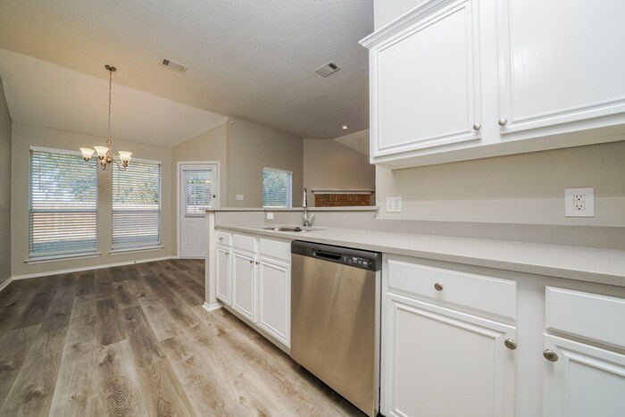 Building Photo - 1724 Green Terrace Dr