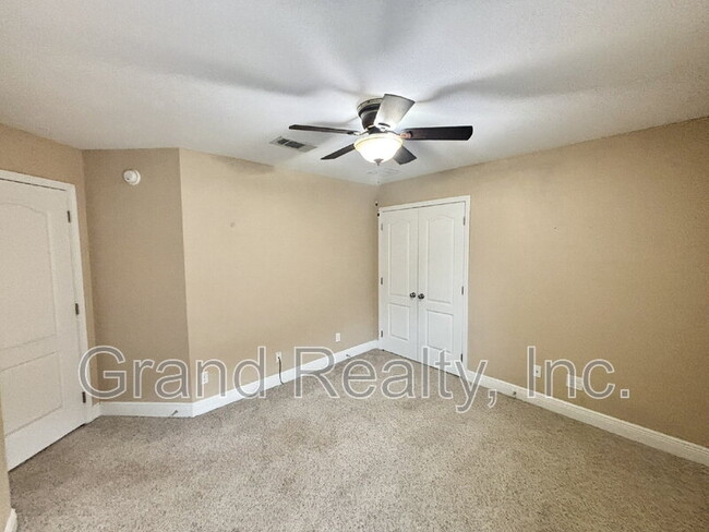 Building Photo - 5892 Dunridge Drive