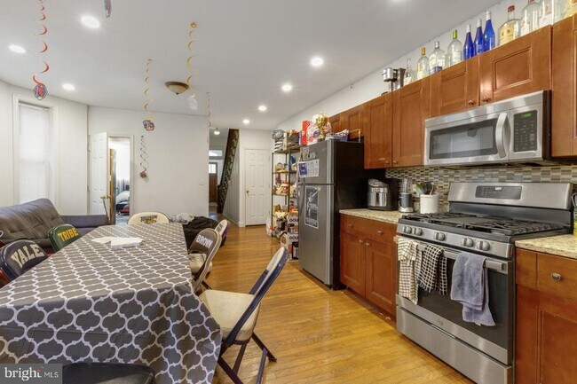 Primary Photo - 3953 Baltimore Ave