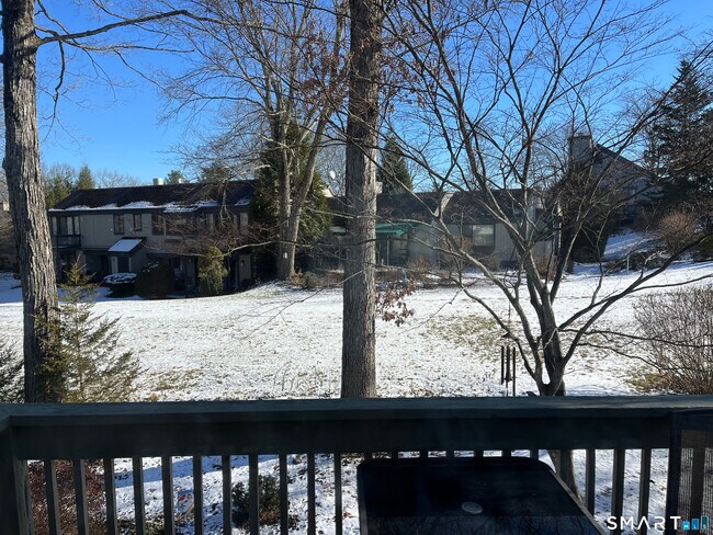 Building Photo - 167 Heritage Vlg