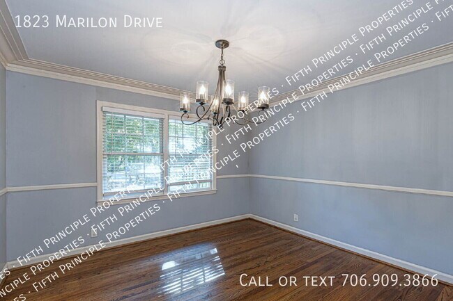 Building Photo - 1823 Marilon Dr