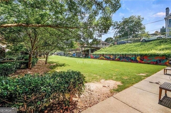 Building Photo - 659 Auburn Ave NE