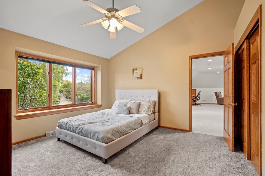 Building Photo - N53W16142 Waldens Pass