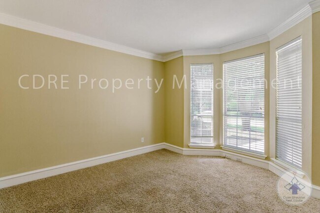 Building Photo - 1211 Limestone Creek Dr