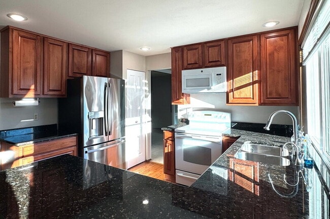 Building Photo - 12941 NE 71st St