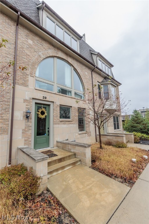 Building Photo - 29 Ashbourne Dr