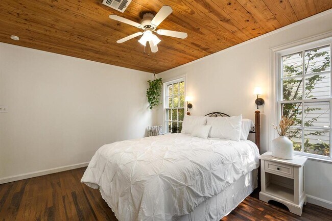 Building Photo - 1707 Lexington St