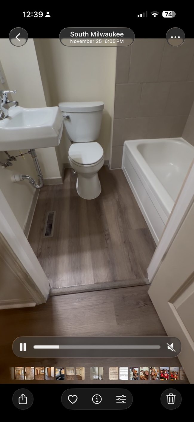 Building Photo - 2908 S Chicago Ave