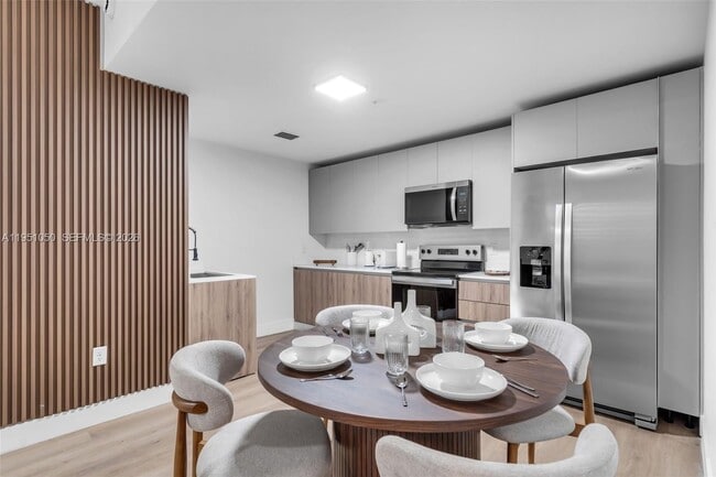 Building Photo - 3728 NW 19th Ave