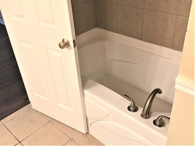 Building Photo - 1006 Greenob Dr