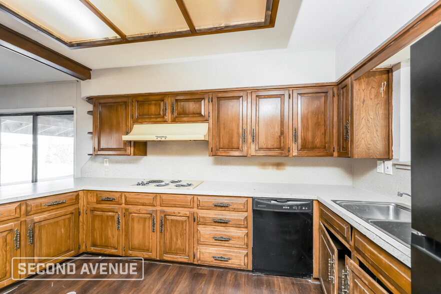 Building Photo - 2713 S Carrier Pkwy