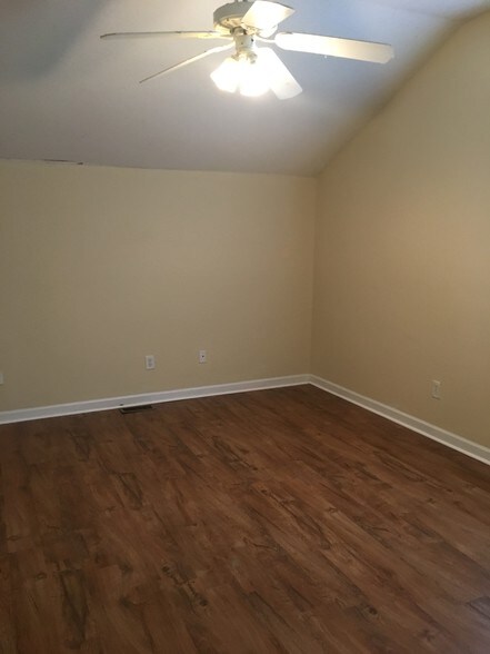 bedroom 2 - 124 Sky Harbor Rd