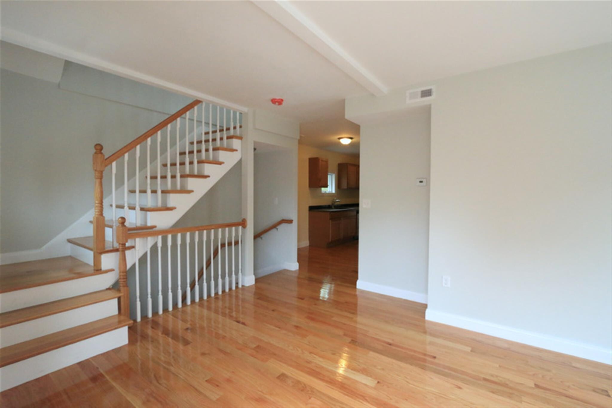 Building Photo - 29 Elmwood St