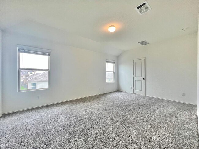 Building Photo - 6533 Strelitzia Cove