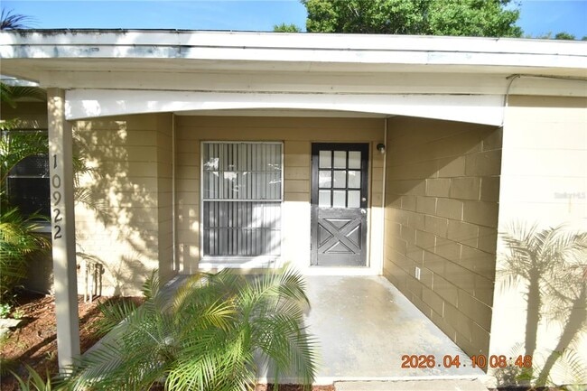 Building Photo - 10922 Hyacinth Ave