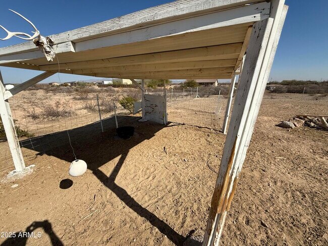 Building Photo - 726 S Johnson Rd