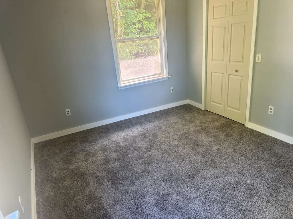 Building Photo - 66 Layton St