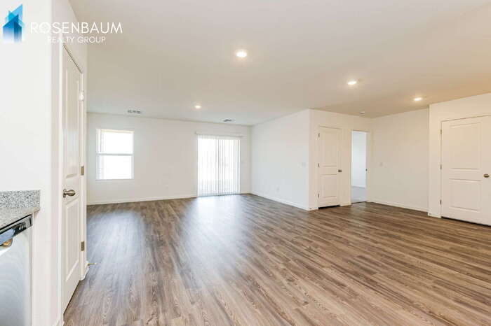 Building Photo - 8888 W Swansea Dr