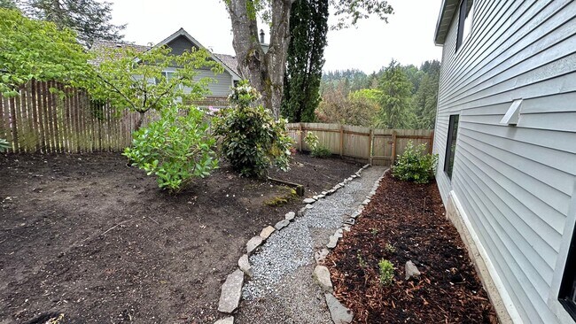 Building Photo - Exquisite 3 Bedroom, 3 Bath Home for Rent ...