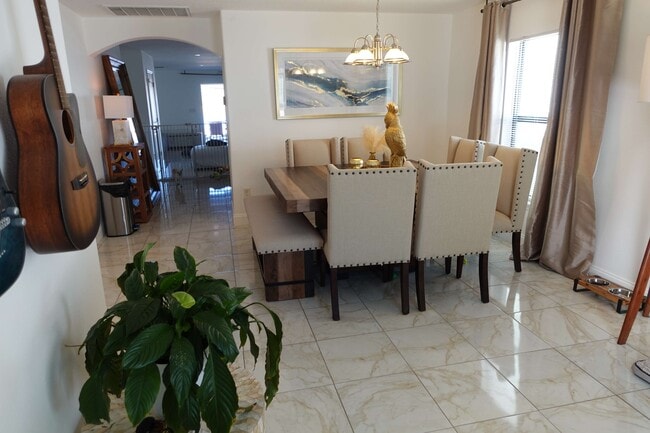 Building Photo - 11808 Thicket Wood Dr