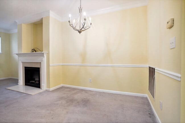 Building Photo - 245 Amal Dr. SW Atlanta, GA 30315