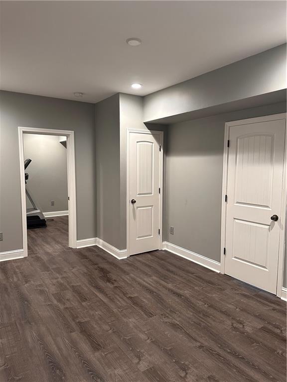 Building Photo - 2754 Dayview Ln