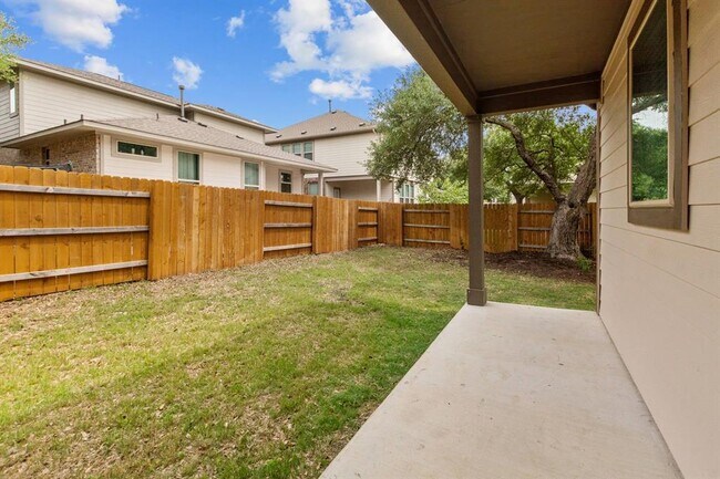 Building Photo - 9004 Gage Dr