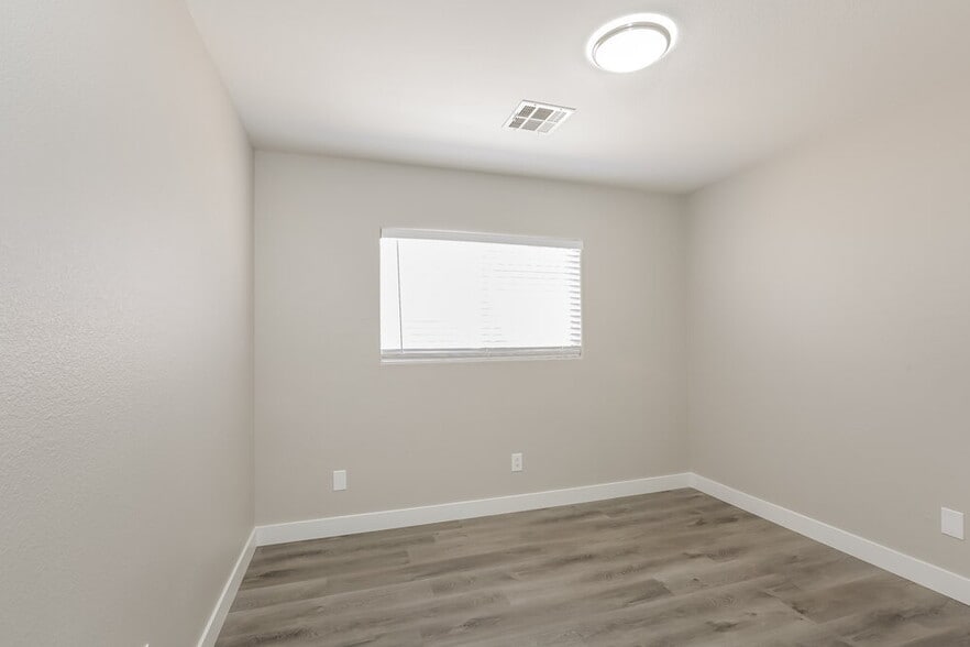 Building Photo - 615 Backbone Mountain Dr