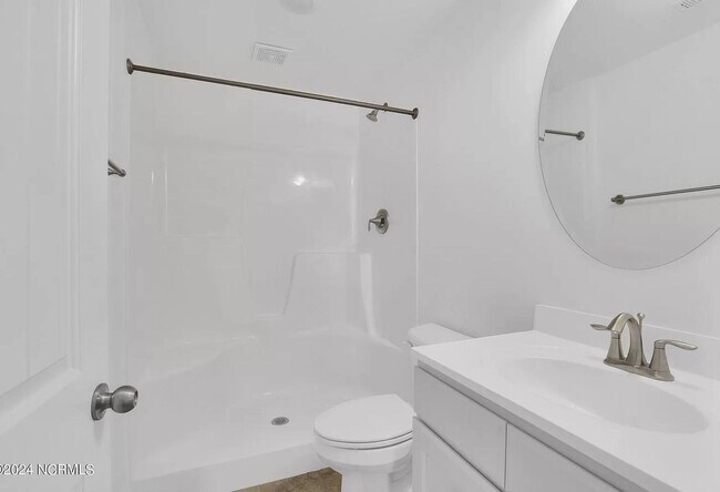 Building Photo - 455 Belvedere Dr