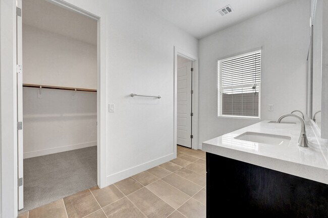 Building Photo - 281 Gandara St