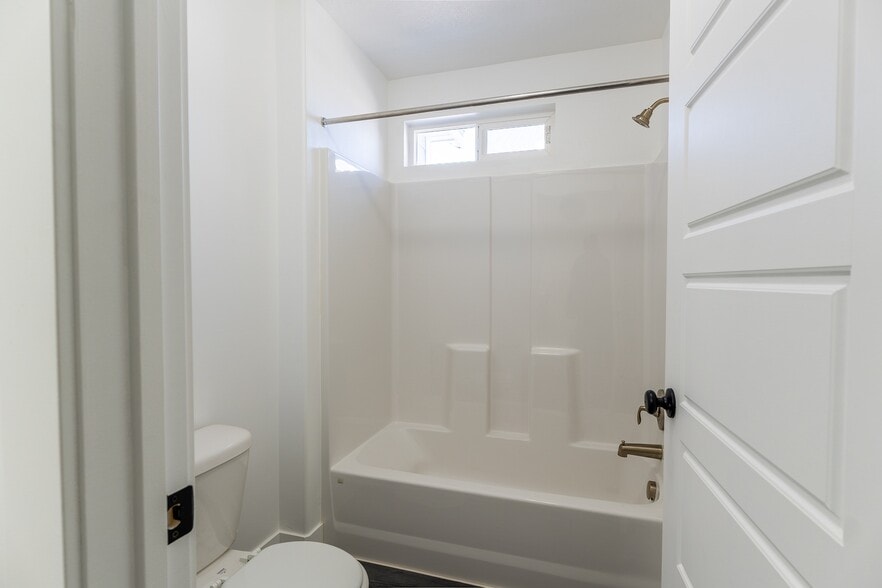 Building Photo - 3955 W 740 N