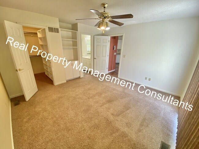 Building Photo - 2 Bedroom Custom Home in Liberty