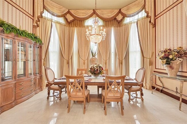 Building Photo - 4200 Coral Hills Dr