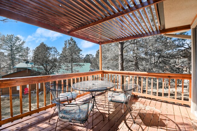 Building Photo - 103 Racquet Pl