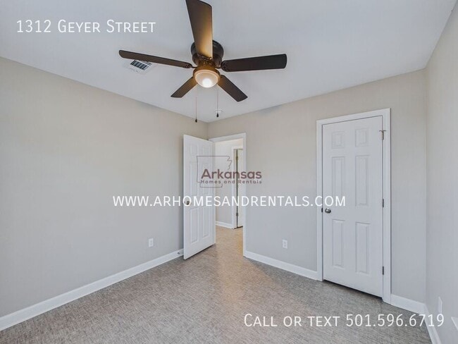 Building Photo - 1312 Geyer St