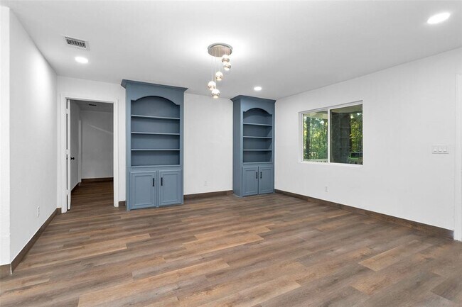 Building Photo - 26424 Leisure Ln