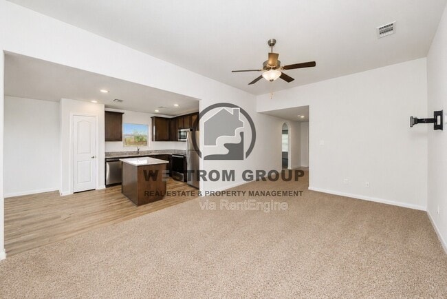 Building Photo - 104 Bovine Dr