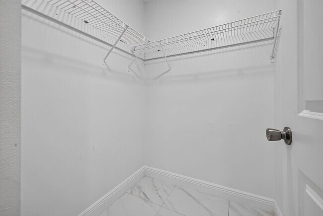 Building Photo - 3128 Sandy Shore Ln