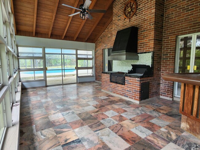 Building Photo - 4910 Ralls Dr