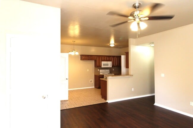 Building Photo - 4508 SE 77th St